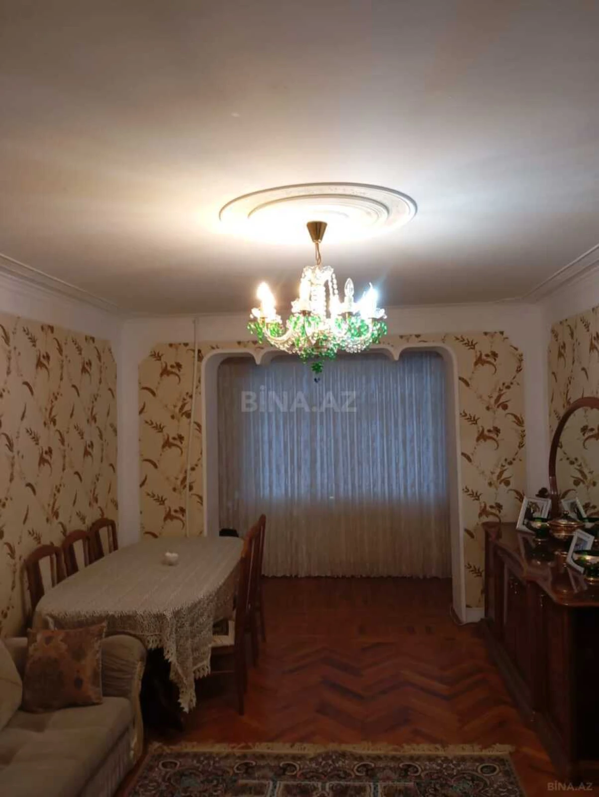 Satılır 4 otaqlı mənzil 100 m²