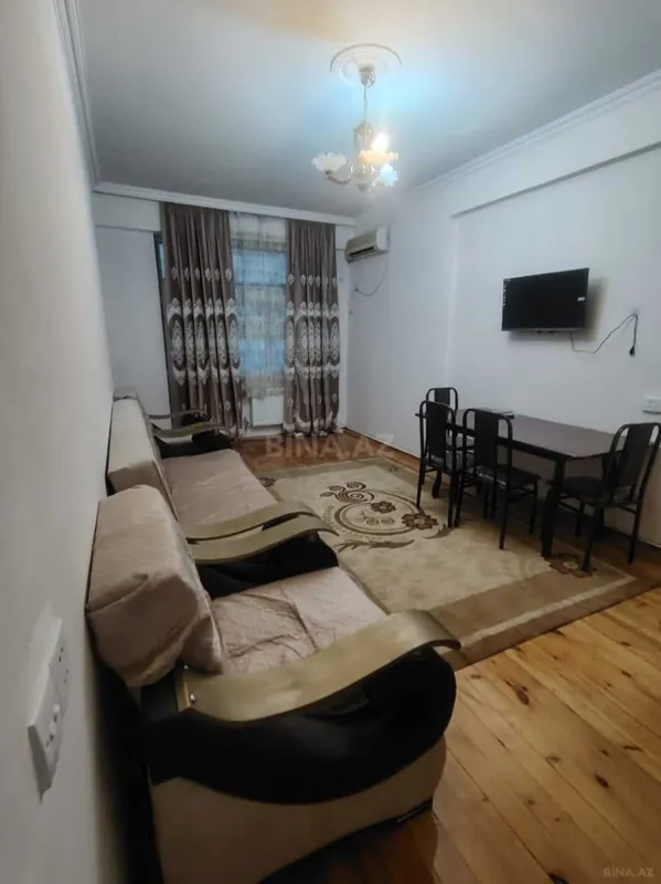 Kirayə verilir 2 otaqlı mənzil 55 m²