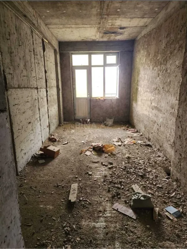 Satılır 3 otaqlı mənzil 163 m²