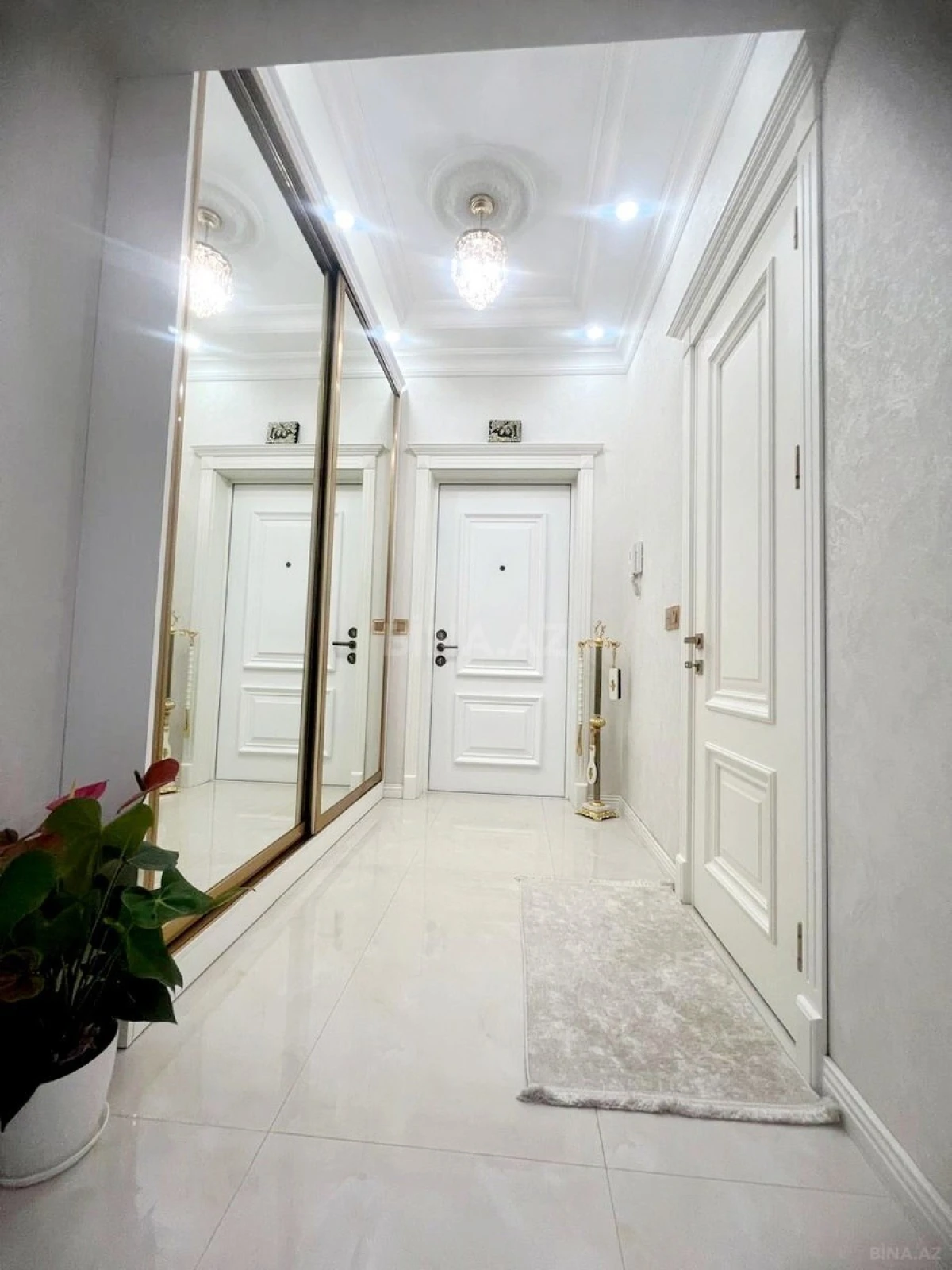 Satılır 3 otaqlı mənzil 90 m²