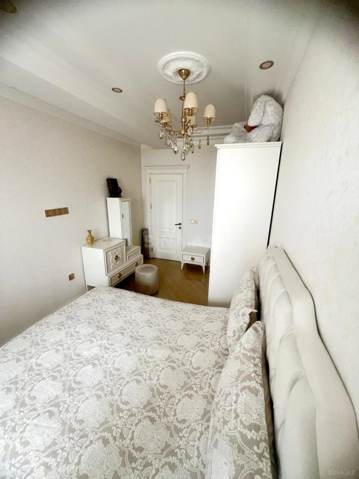 Satılır 3 otaqlı mənzil 90 m²