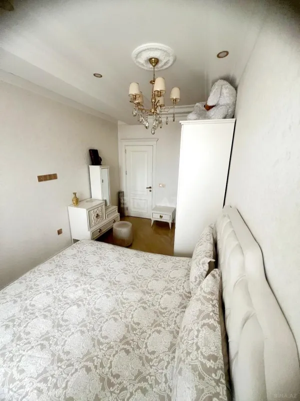 Satılır 3 otaqlı mənzil 90 m²