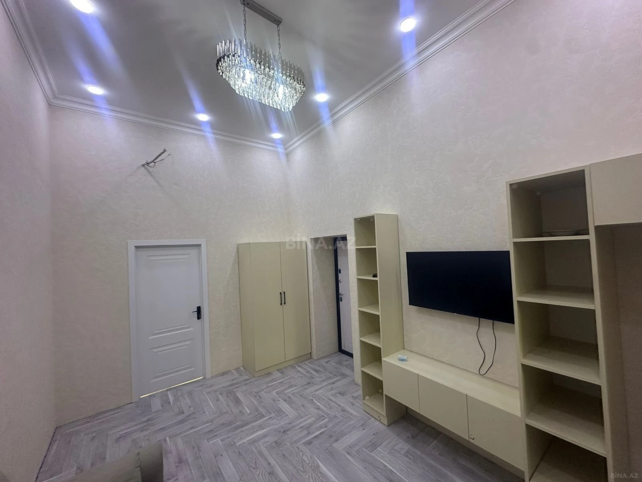 Kirayə verilir 2 otaqlı mənzil 45 m²
