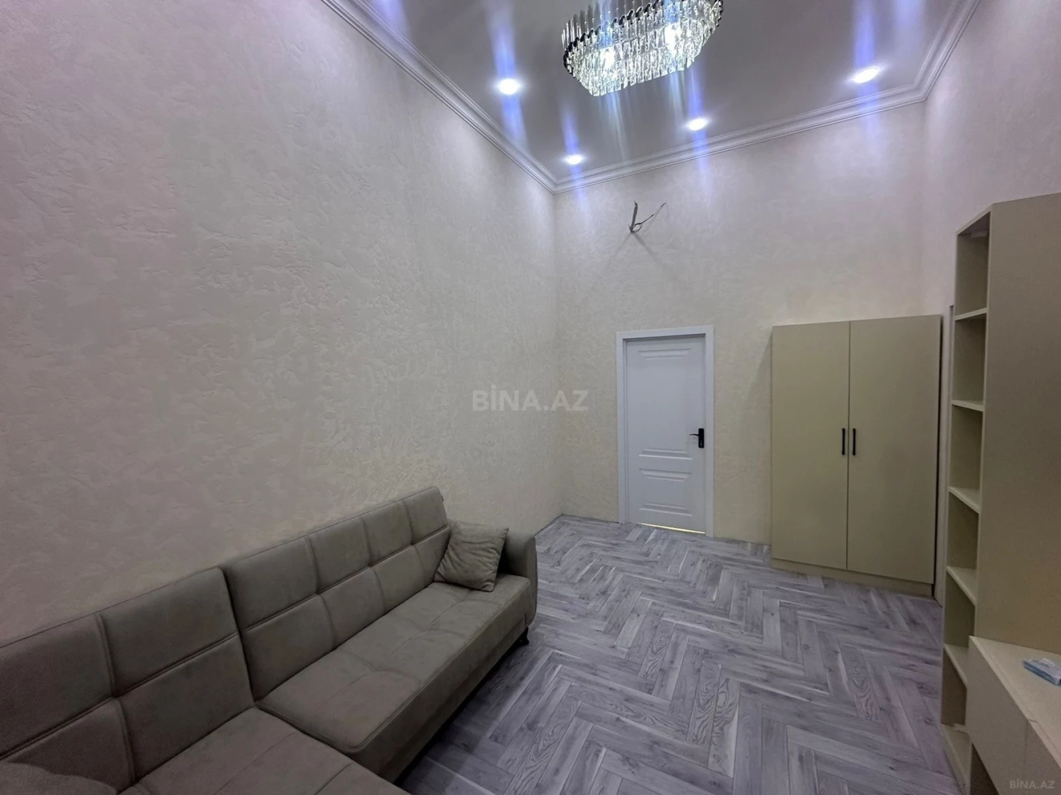 Kirayə verilir 2 otaqlı mənzil 45 m²