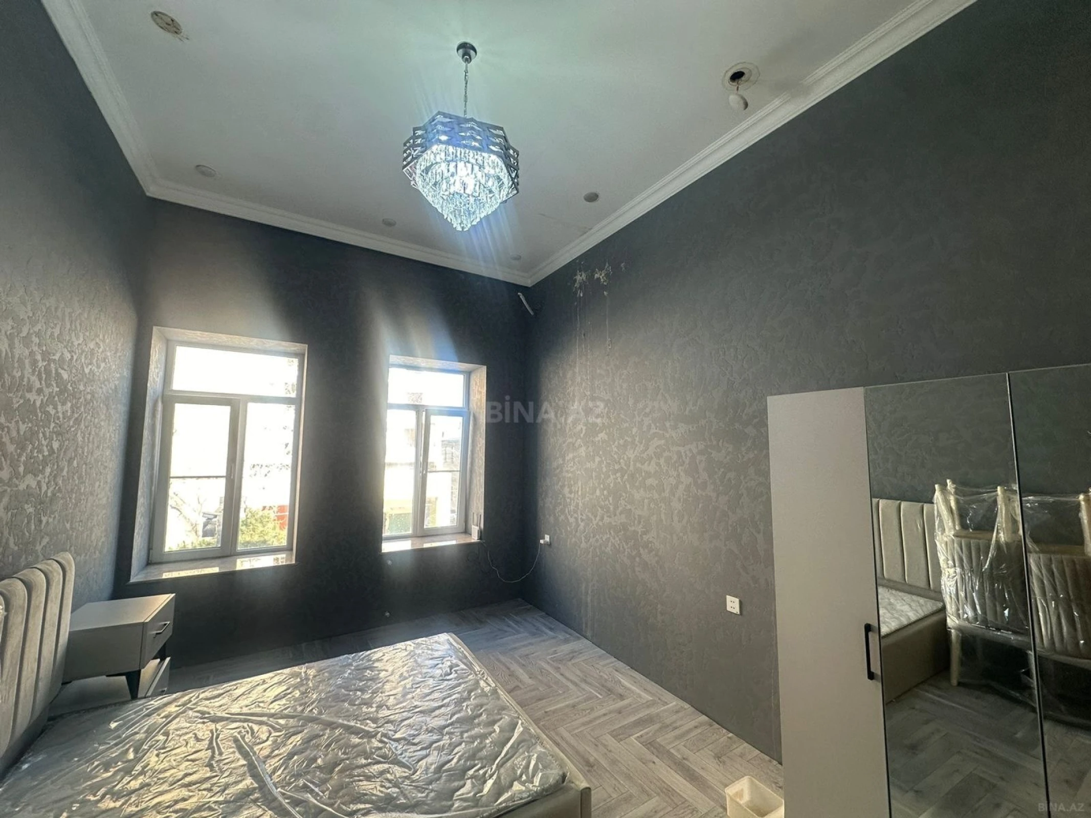 Kirayə verilir 2 otaqlı mənzil 45 m²