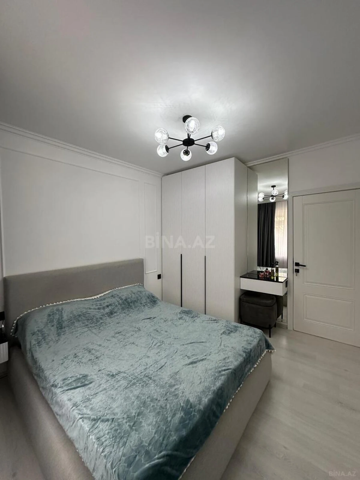 Satılır 2 otaqlı mənzil 60 m²