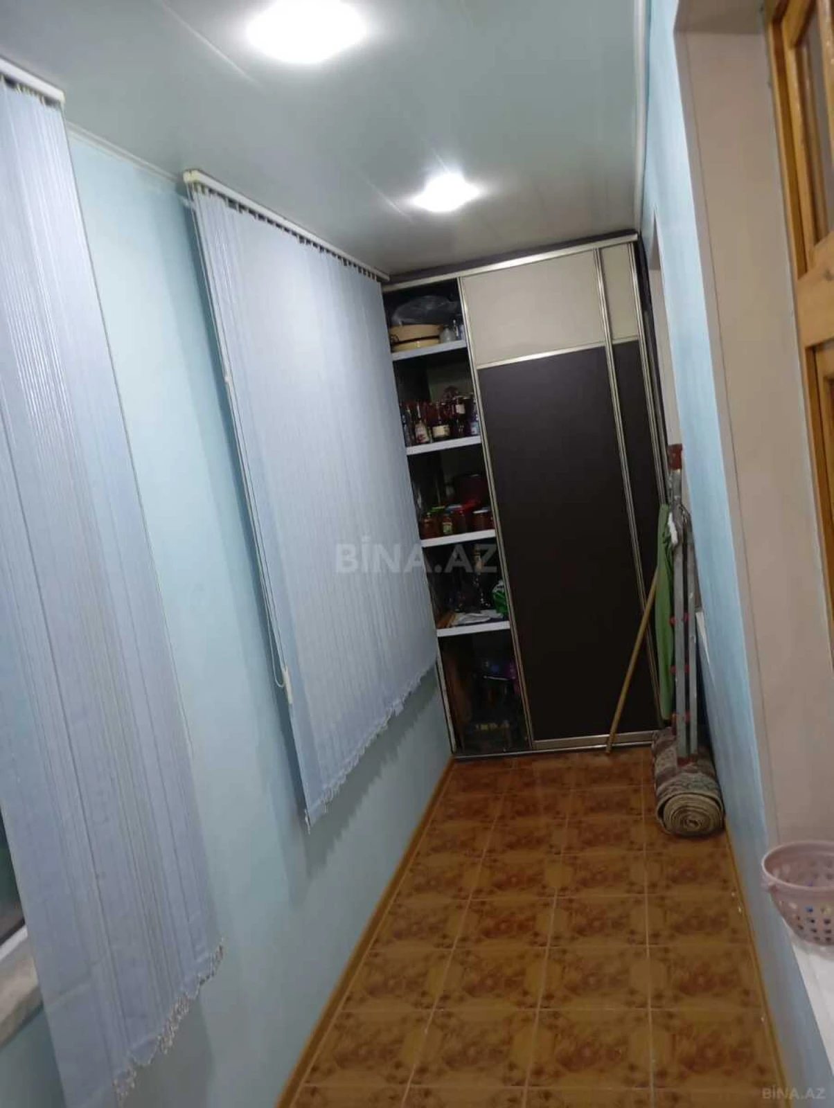 Satılır 4 otaqlı mənzil 100 m²