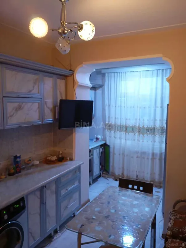 Satılır 4 otaqlı mənzil 100 m²