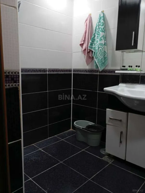 Satılır 4 otaqlı mənzil 100 m²