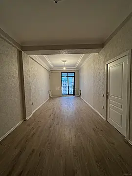 Satılır 2 otaqlı mənzil 77 m²