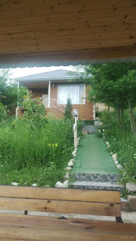 Kirayə verilir 4 otaqlı həyət evi 140 m²