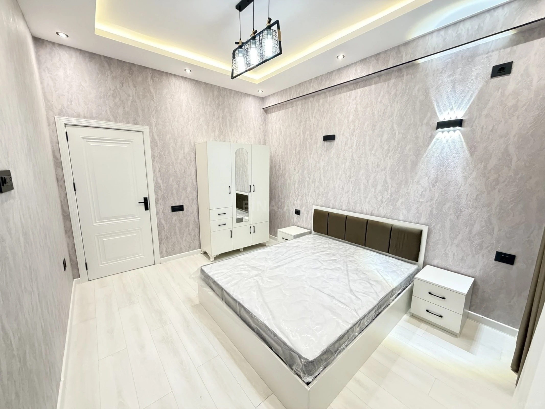 Kirayə verilir 2 otaqlı mənzil 60 m²