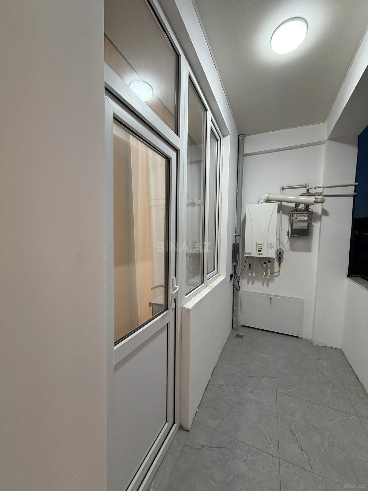 Kirayə verilir 2 otaqlı mənzil 60 m²
