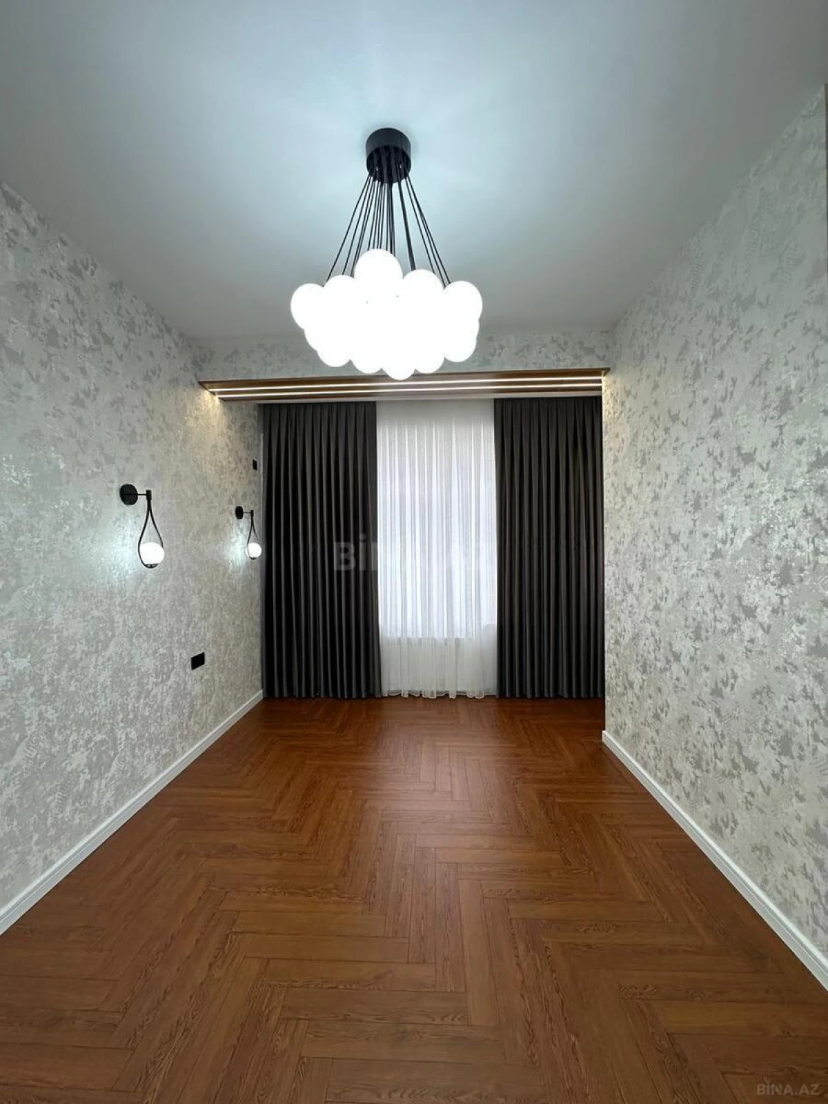 Satılır 3 otaqlı mənzil 96 m²