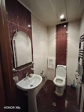 Kirayə verilir 2 otaqlı mənzil 110 m²