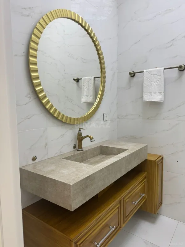 Kirayə verilir 2 otaqlı mənzil 65 m²