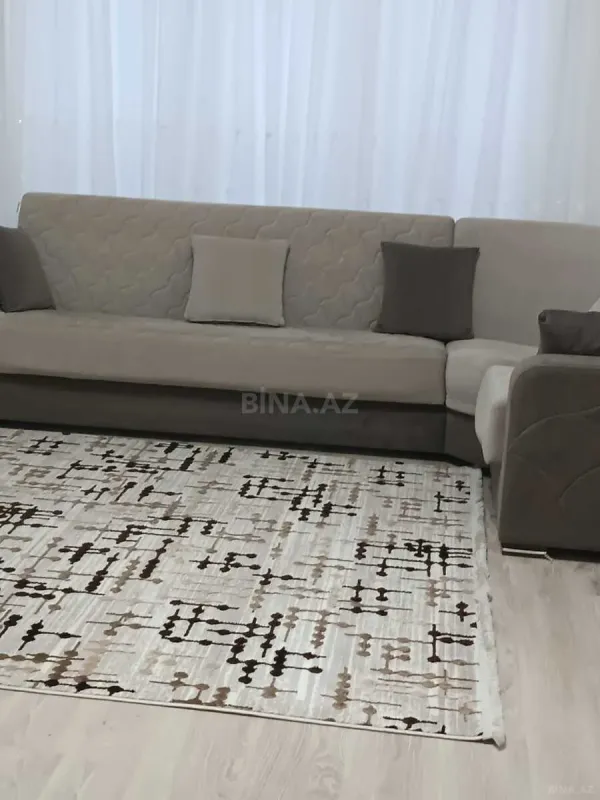 Kirayə verilir 3 otaqlı mənzil 116 m²