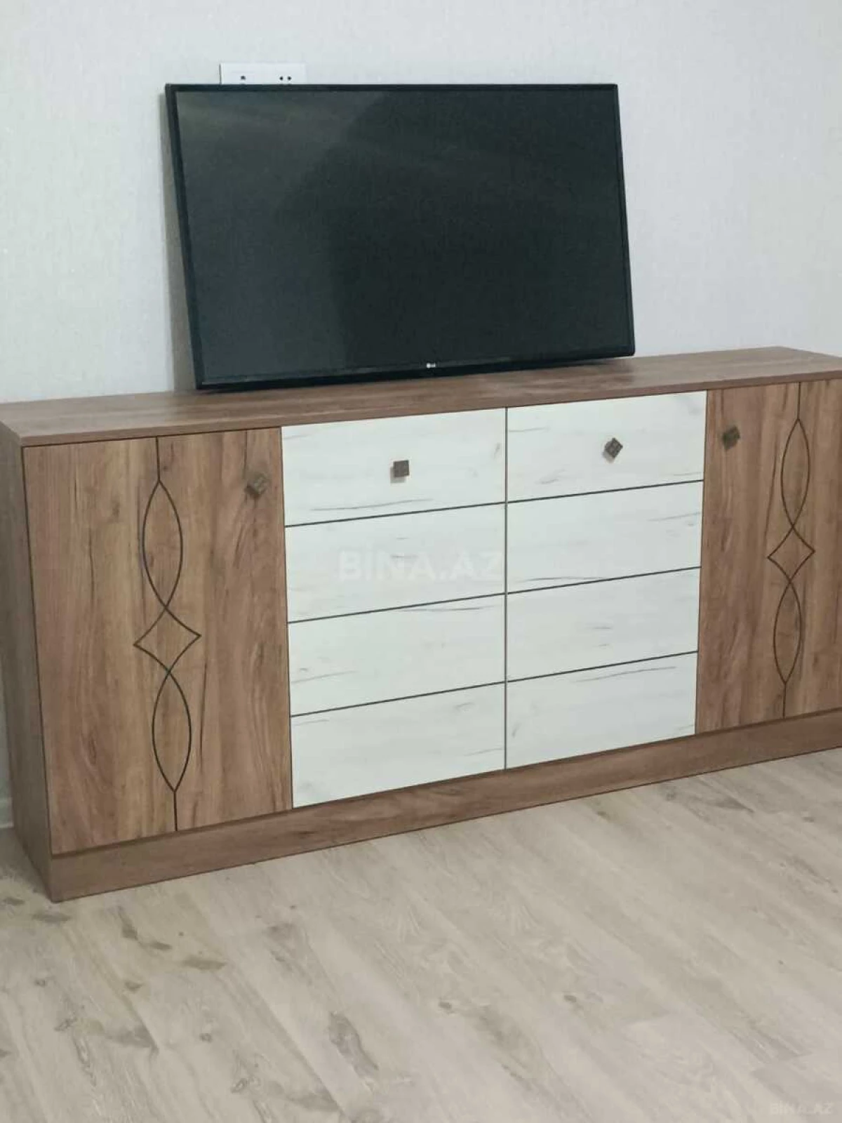 Kirayə verilir 3 otaqlı mənzil 116 m²