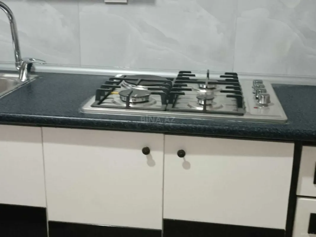 Kirayə verilir 3 otaqlı mənzil 116 m²