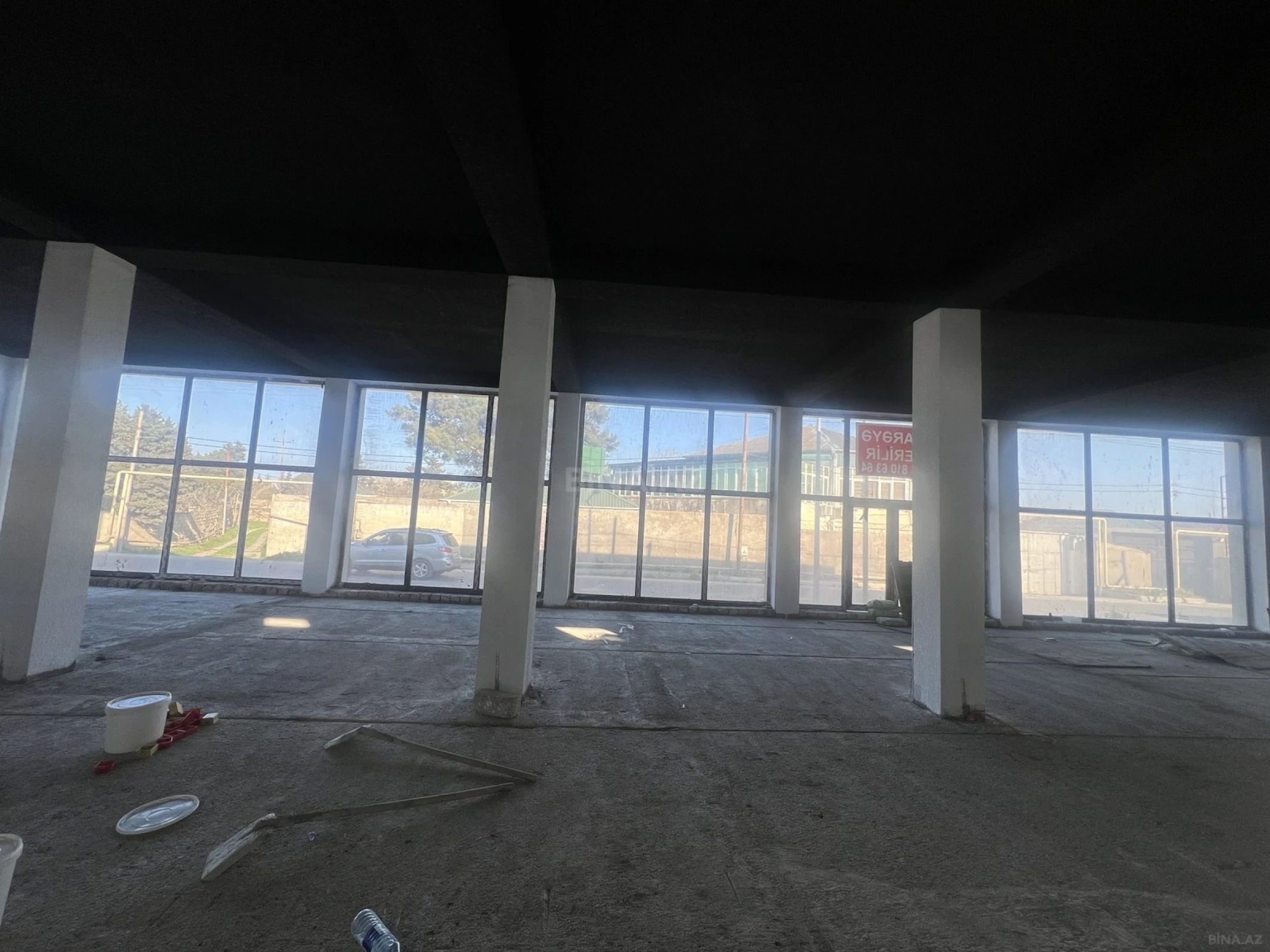 Kirayə verilir obyekt 180 m²