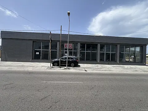 Kirayə verilir obyekt 180 m²