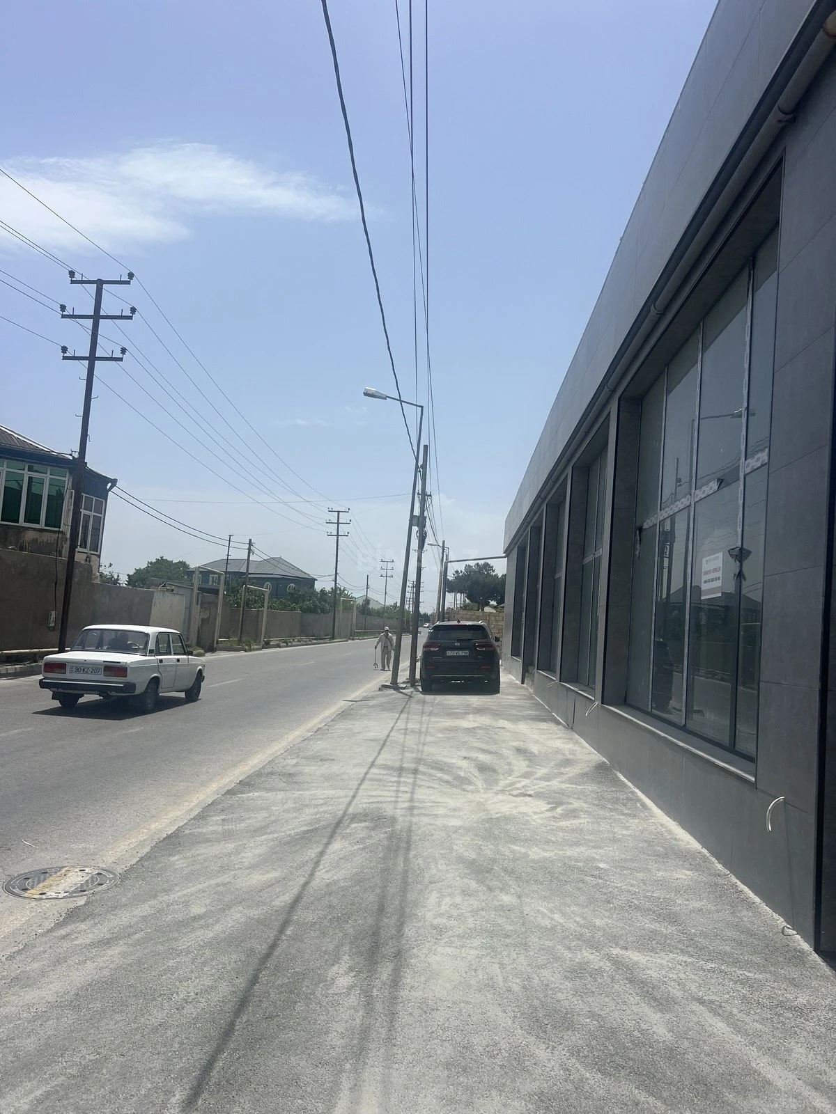 Kirayə verilir obyekt 180 m²