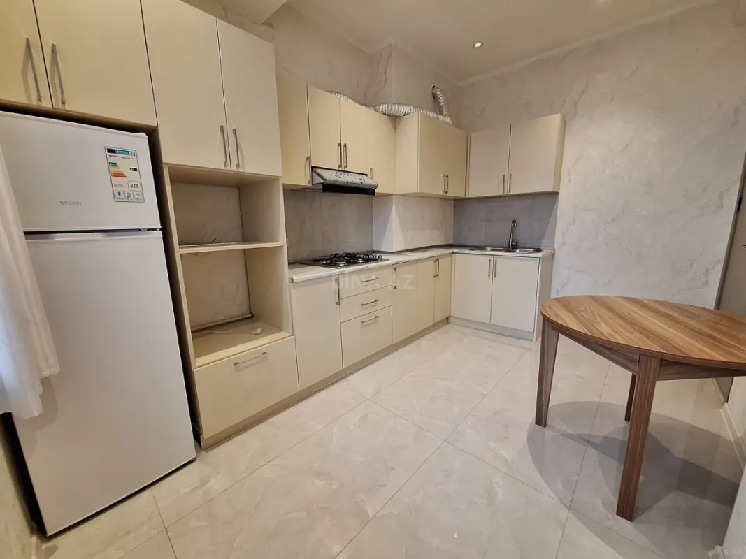 Kirayə verilir 3 otaqlı mənzil 78 m²