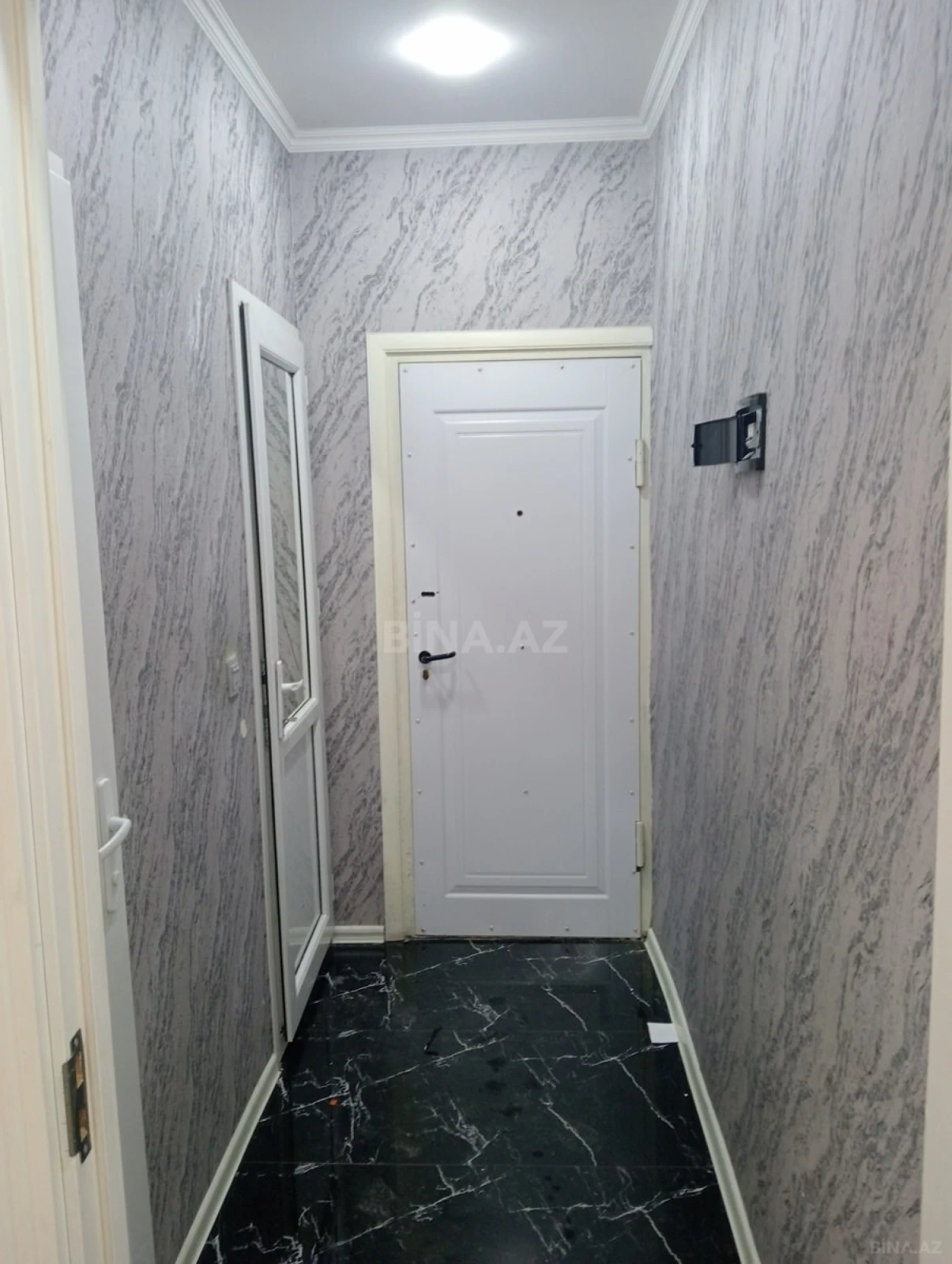 Kirayə verilir 2 otaqlı mənzil 50 m²