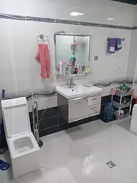 Satılır 3 otaqlı mənzil 250 m²