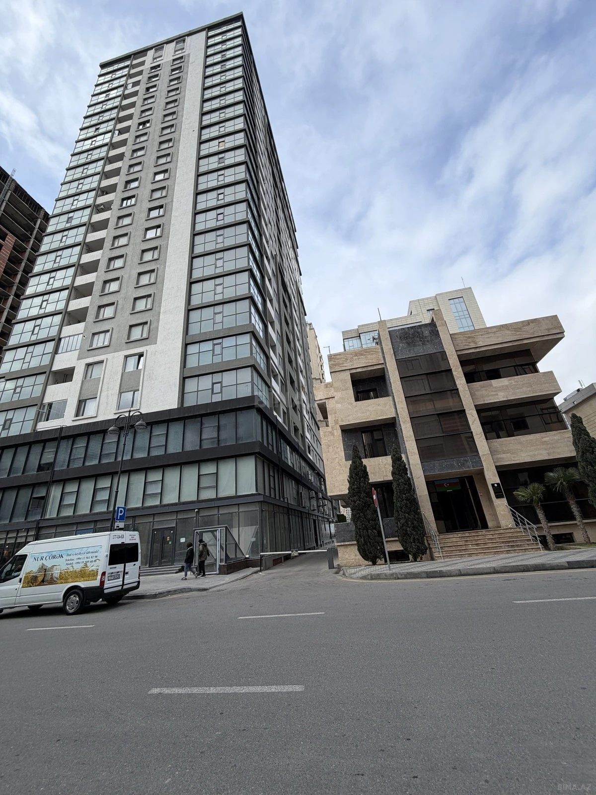 Satılır 2 otaqlı mənzil 63 m²