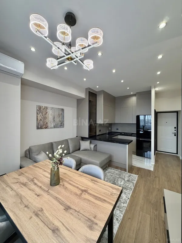 Satılır 2 otaqlı mənzil 63 m²