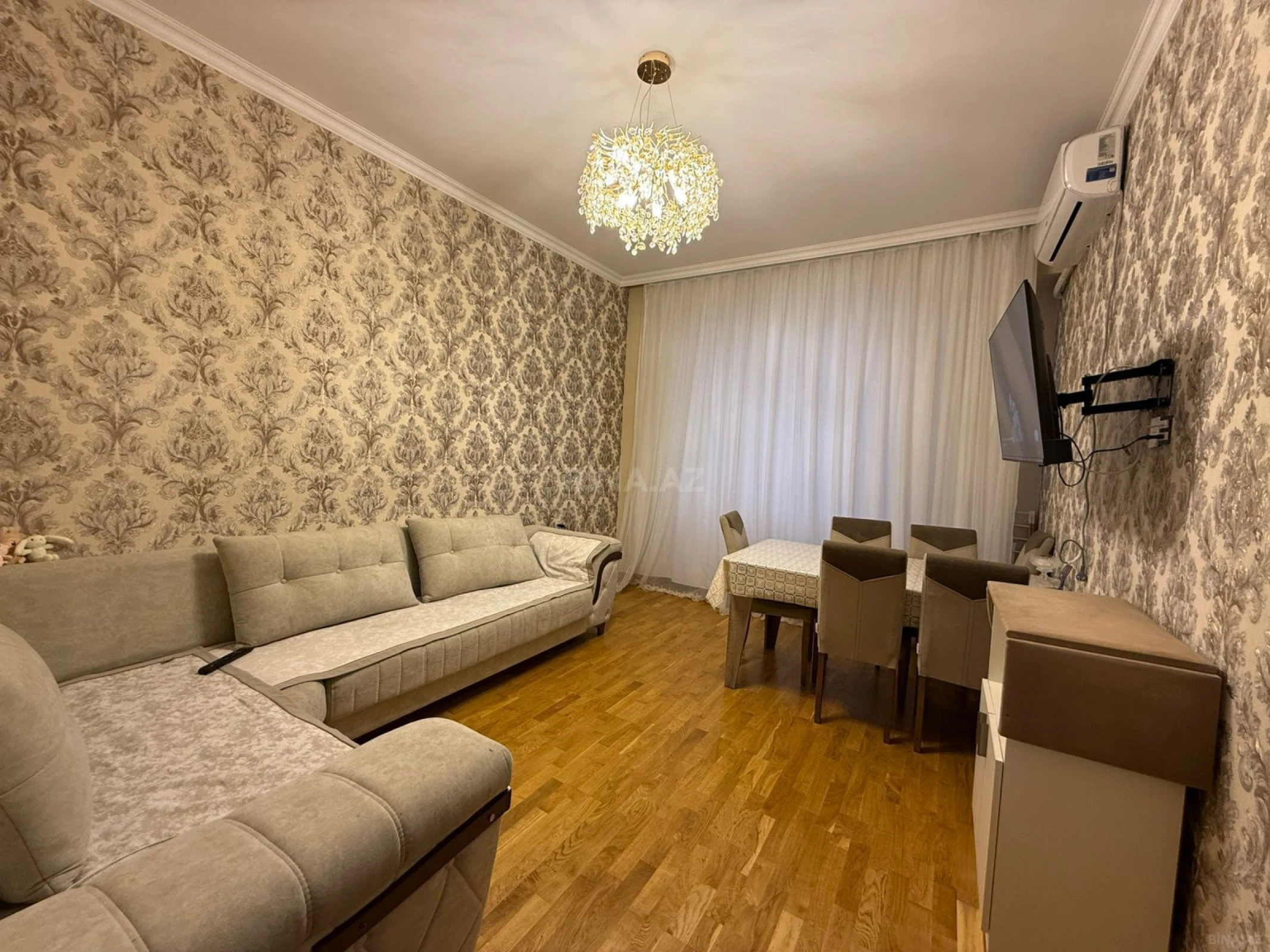 Satılır 2 otaqlı mənzil 52 m²