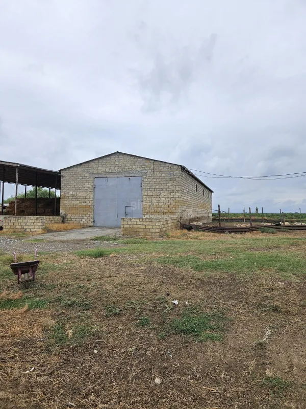 Satılır torpaq sahəsi 3000 m²