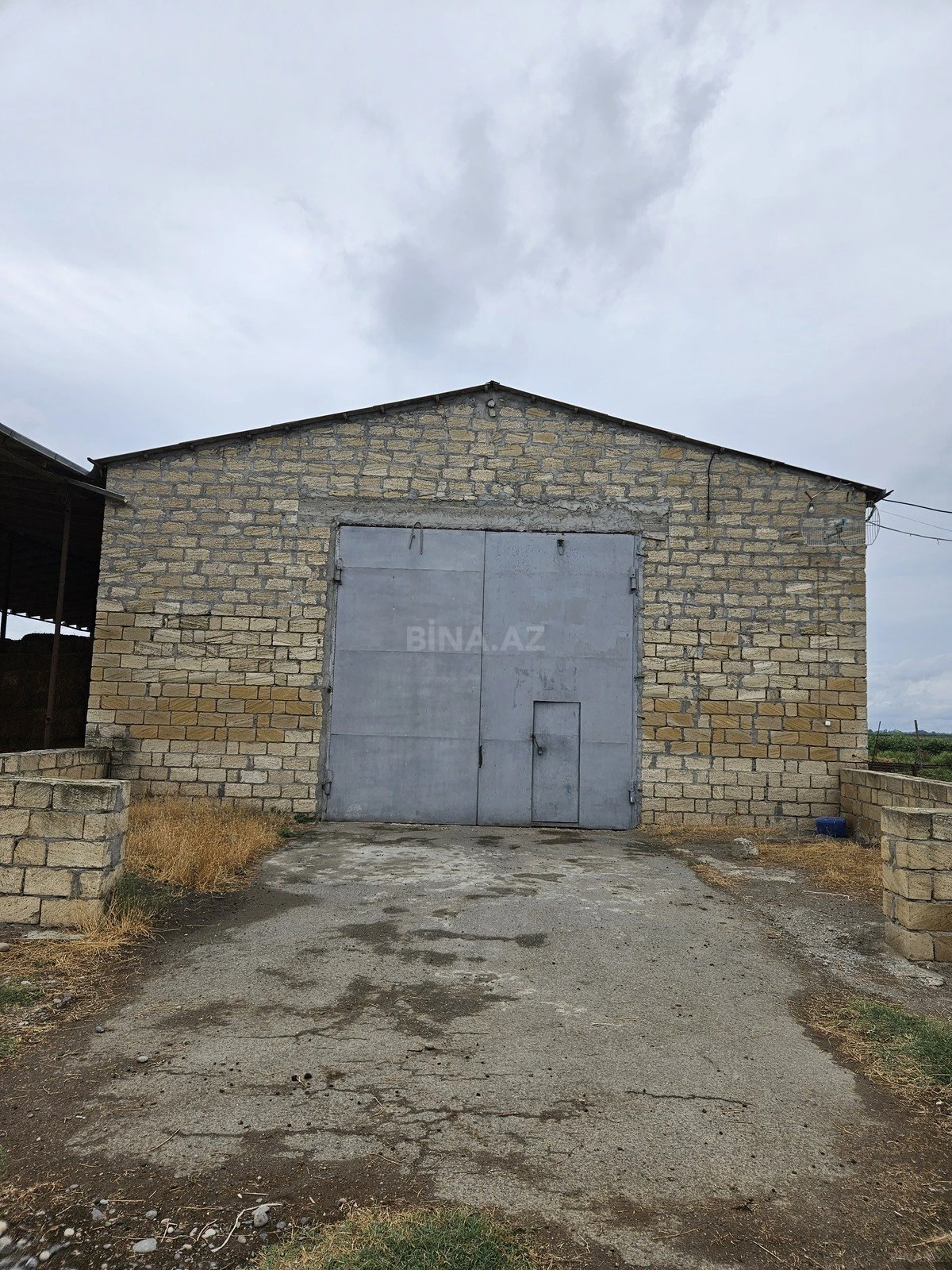 Satılır torpaq sahəsi 3000 m²