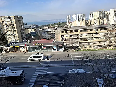 Satılır 2 otaqlı mənzil 65 m² — Bakı, Həzi Aslanov qəs. 2 otaq 65.00 m²