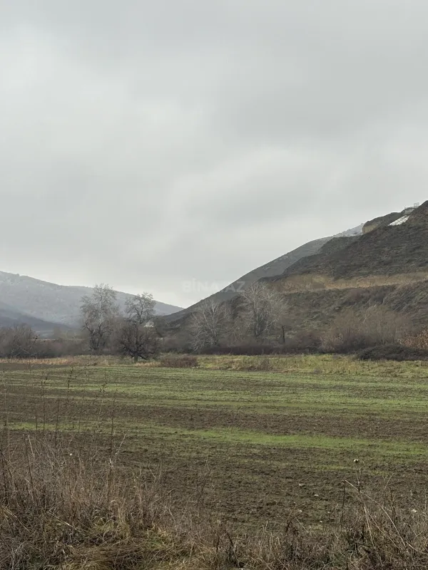 Satılır torpaq sahəsi 1062 m²