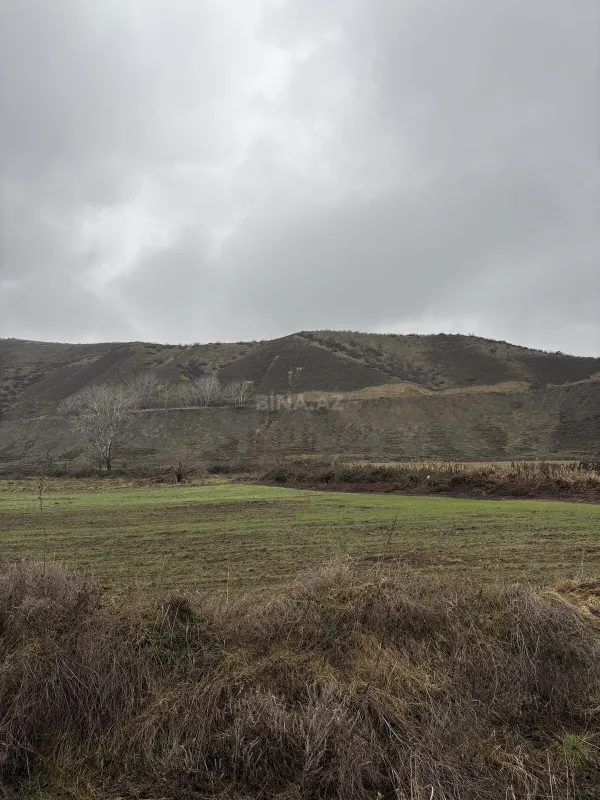 Satılır torpaq sahəsi 1062 m²