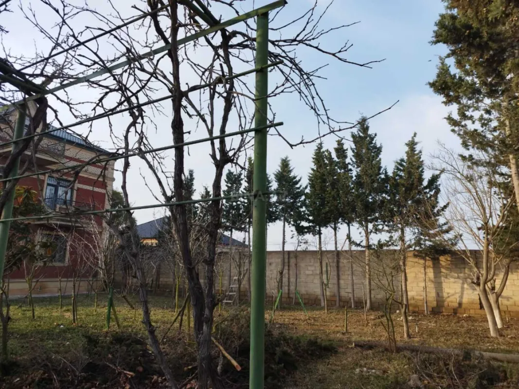 Satılır 5 otaqlı həyət evi 225 m²