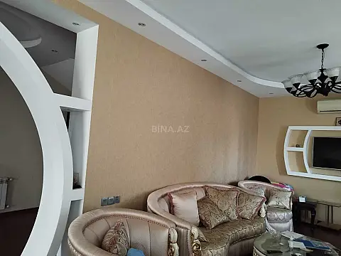 Satılır 5 otaqlı həyət evi 225 m²