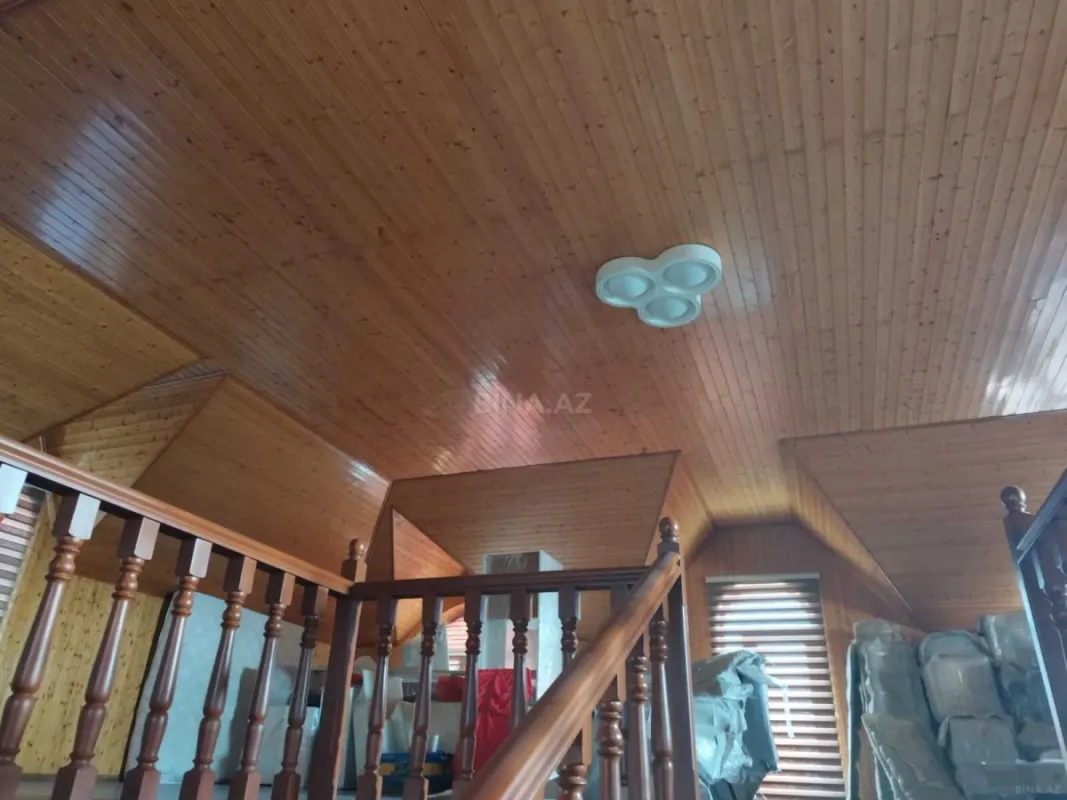 Satılır 5 otaqlı həyət evi 225 m²