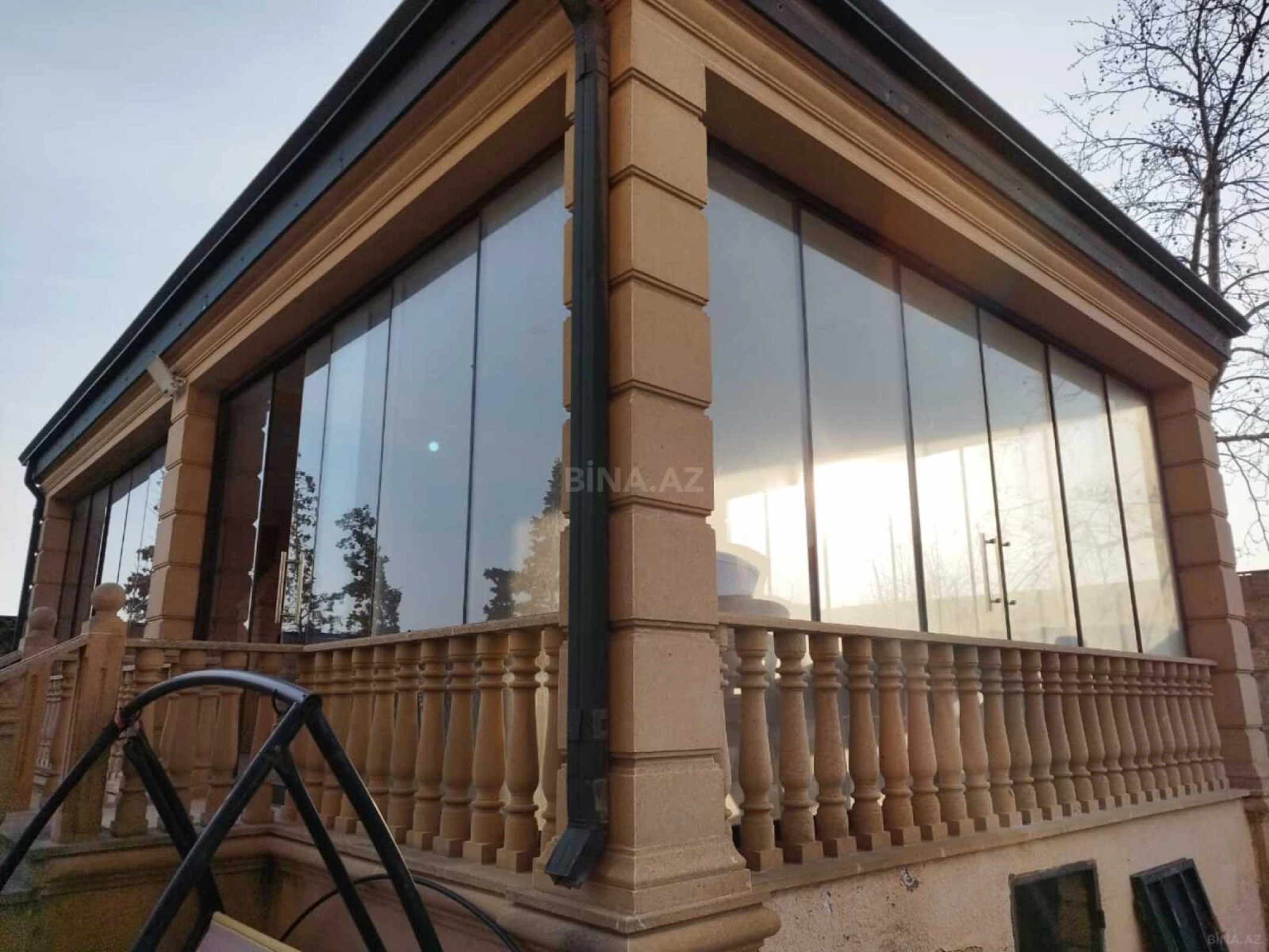 Satılır 5 otaqlı həyət evi 225 m²