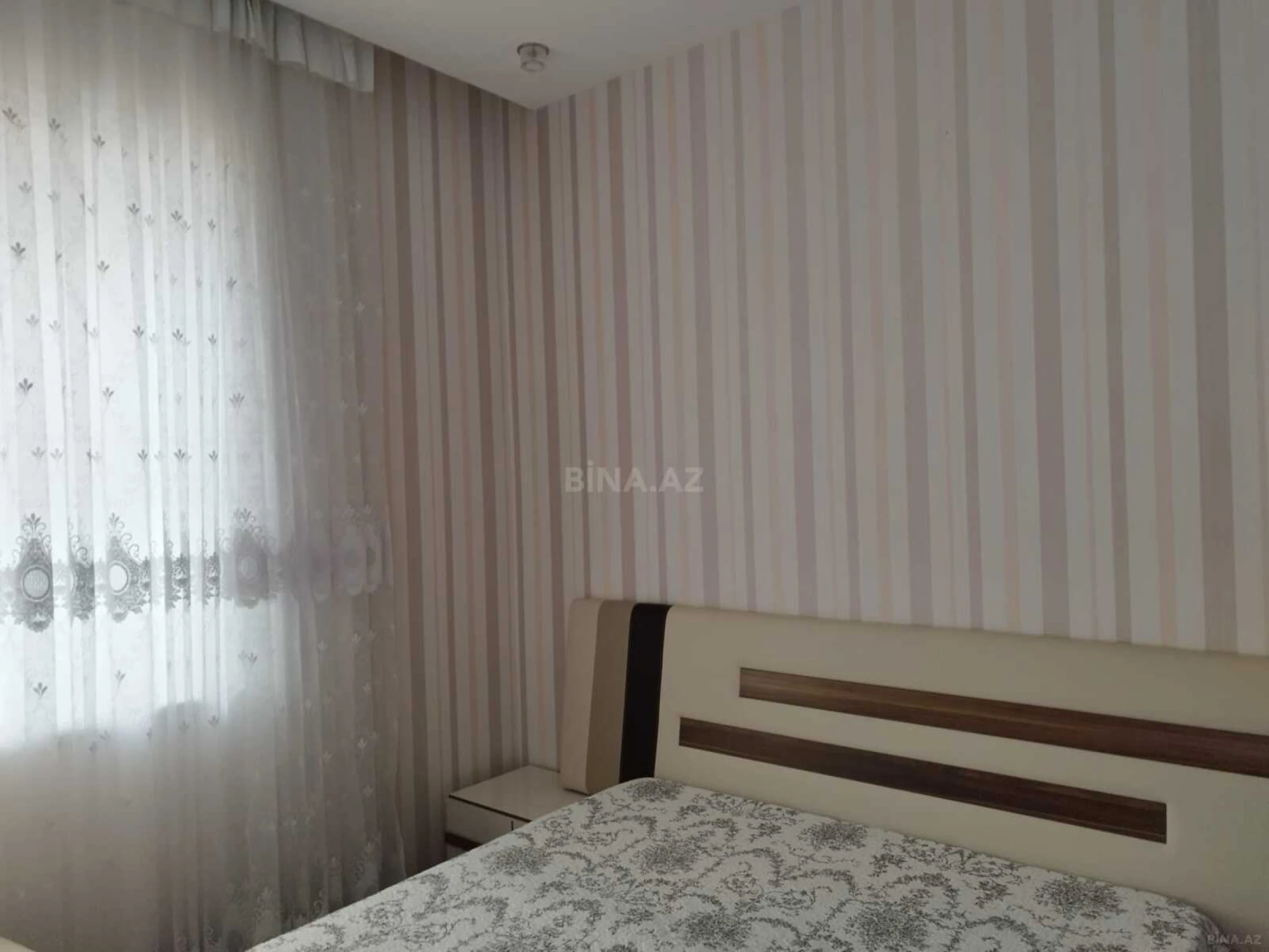 Satılır 5 otaqlı həyət evi 225 m²