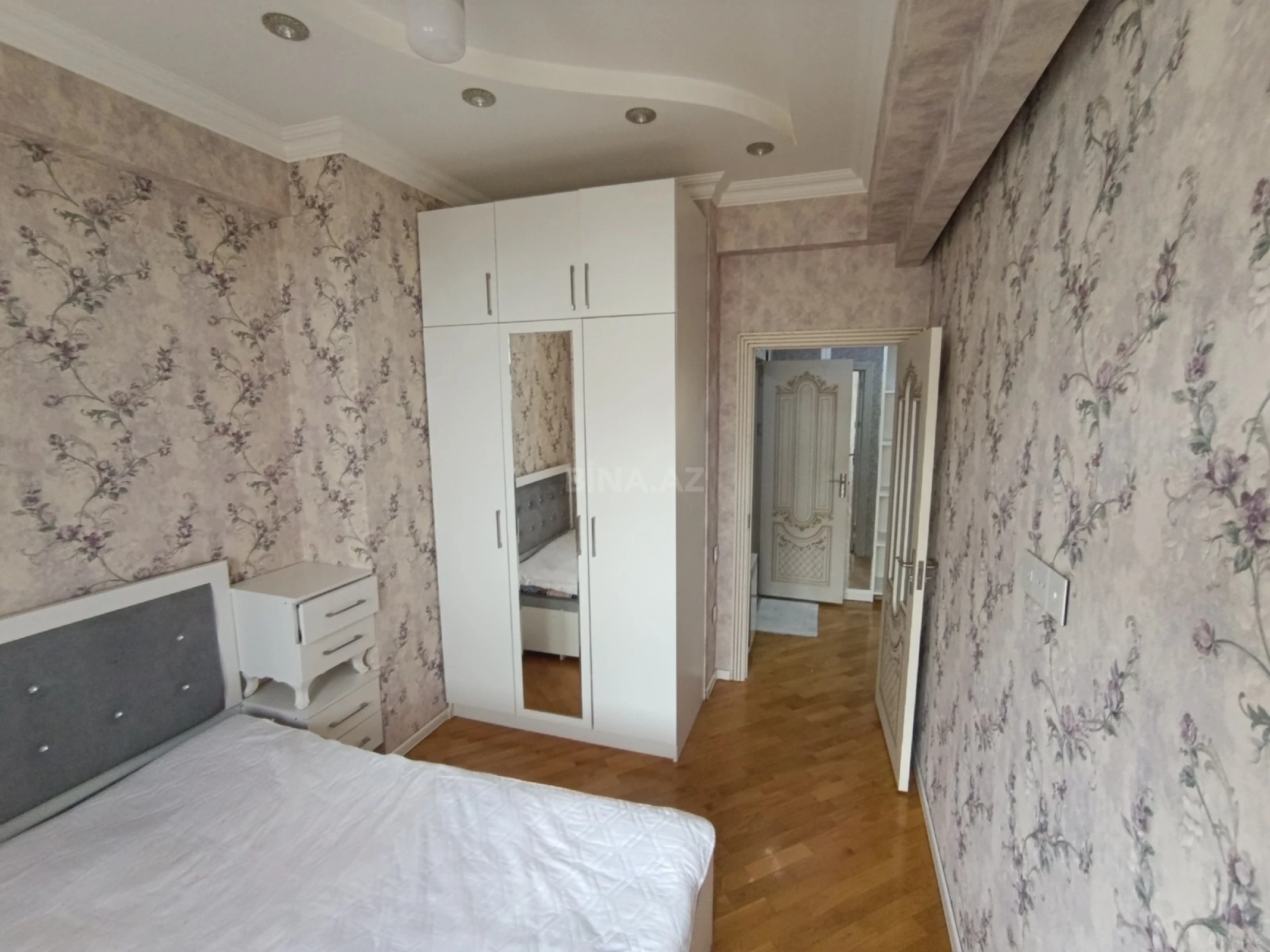 Kirayə verilir 2 otaqlı mənzil 59 m²