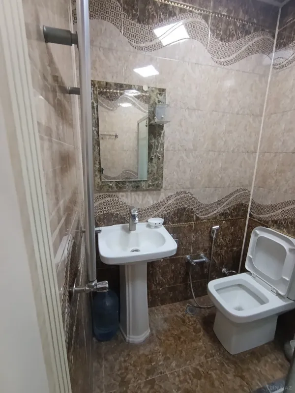 Kirayə verilir 2 otaqlı mənzil 59 m²