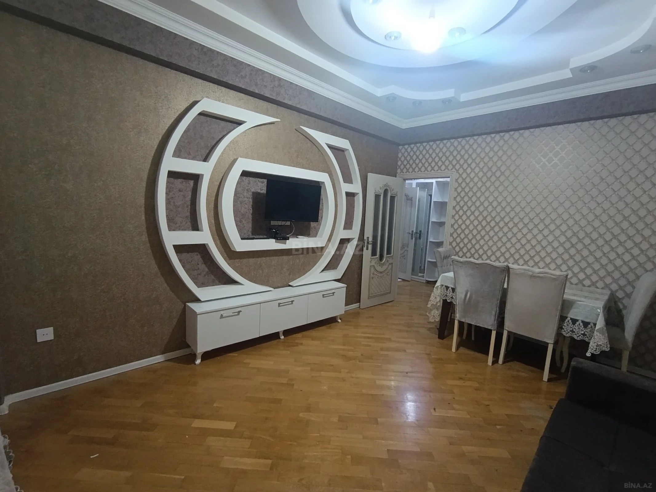 Kirayə verilir 2 otaqlı mənzil 59 m²