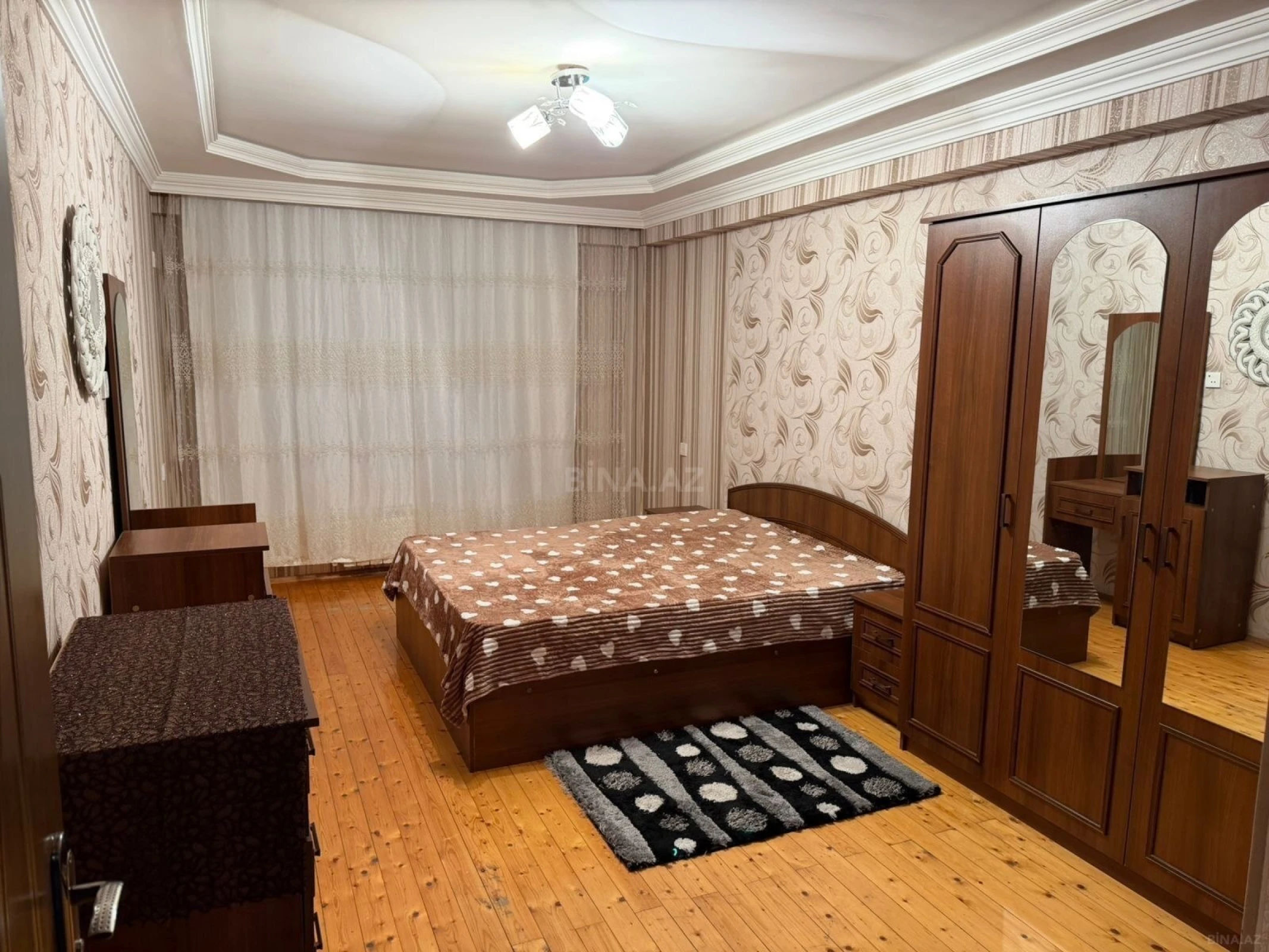 Kirayə verilir 3 otaqlı mənzil 80 m²