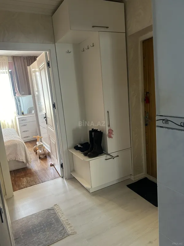 Satılır 4 otaqlı mənzil 90 m²