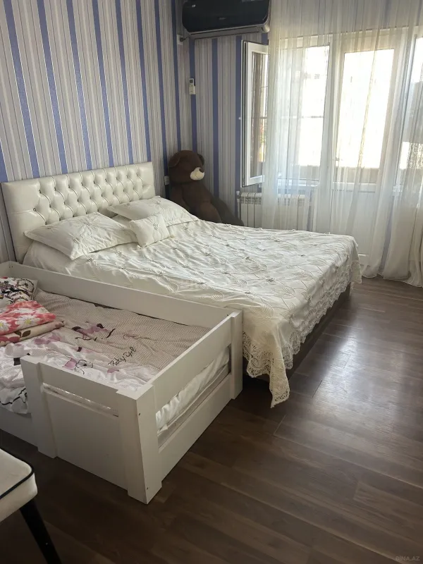 Satılır 4 otaqlı mənzil 90 m²