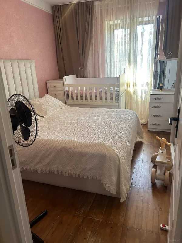 Satılır 4 otaqlı mənzil 90 m²