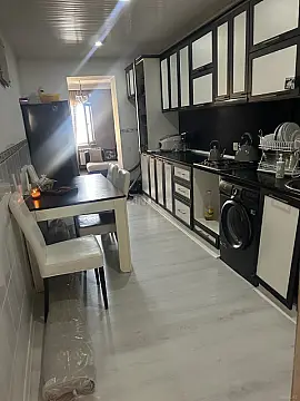 Satılır 4 otaqlı mənzil 90 m²